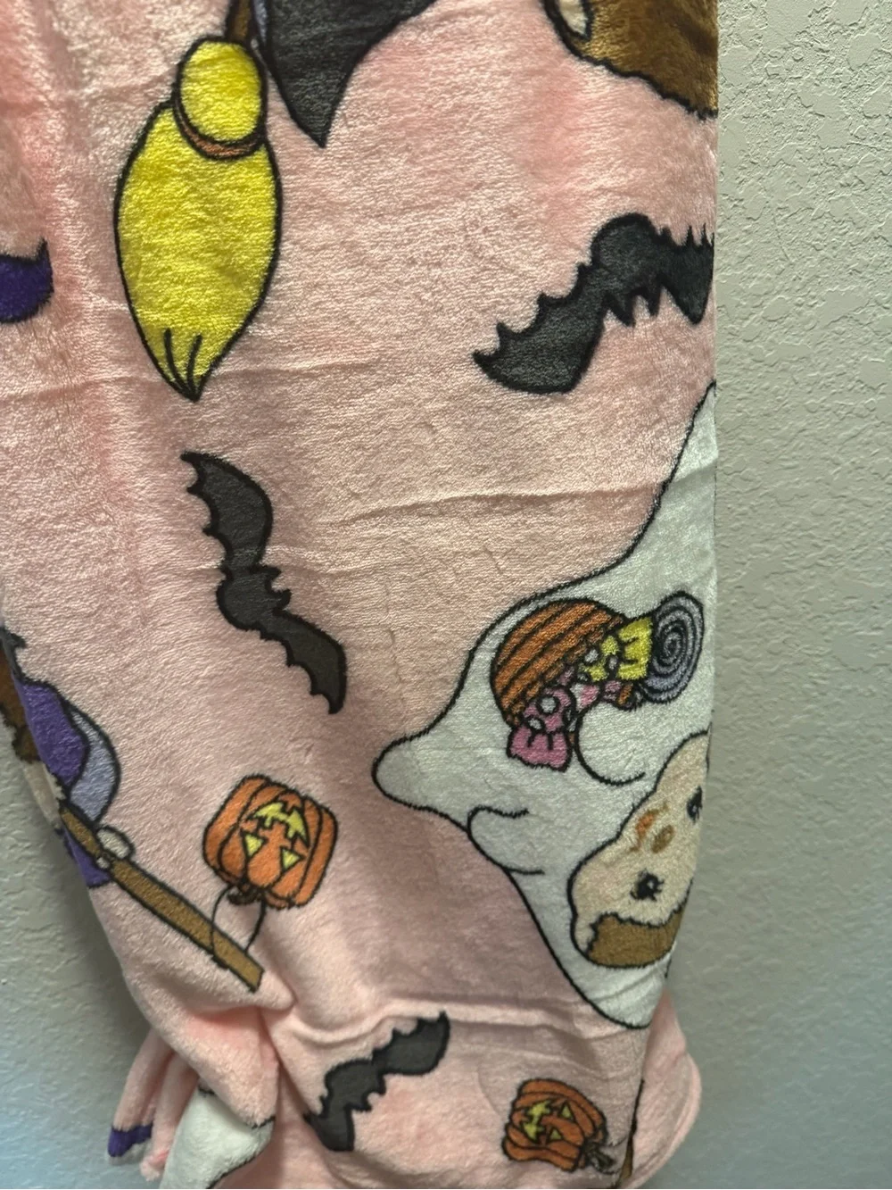 Monchhichi Halloween blanket